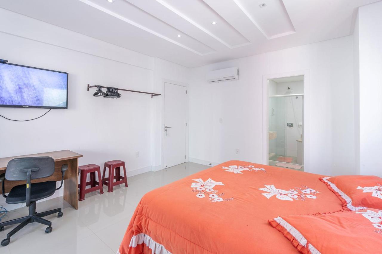 Apto A 260M Da Meia Praia Em Condominio De Luxo Sc 伊塔佩马 外观 照片