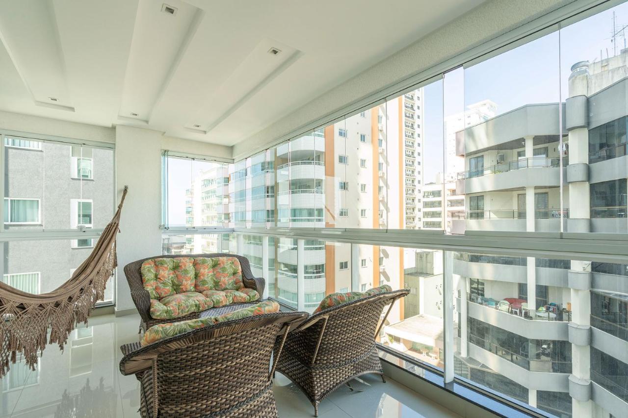 Apto A 260M Da Meia Praia Em Condominio De Luxo Sc 伊塔佩马 外观 照片