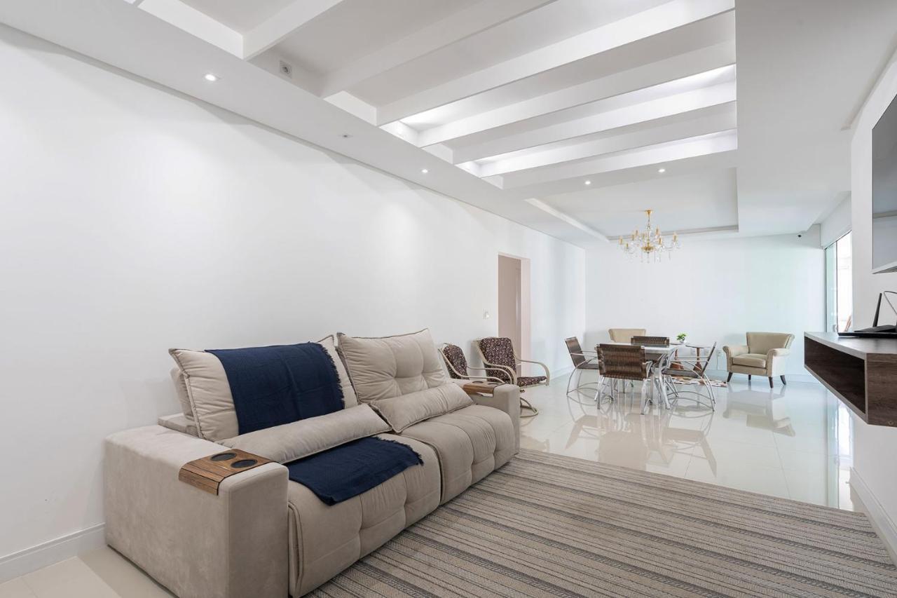 Apto A 260M Da Meia Praia Em Condominio De Luxo Sc 伊塔佩马 外观 照片