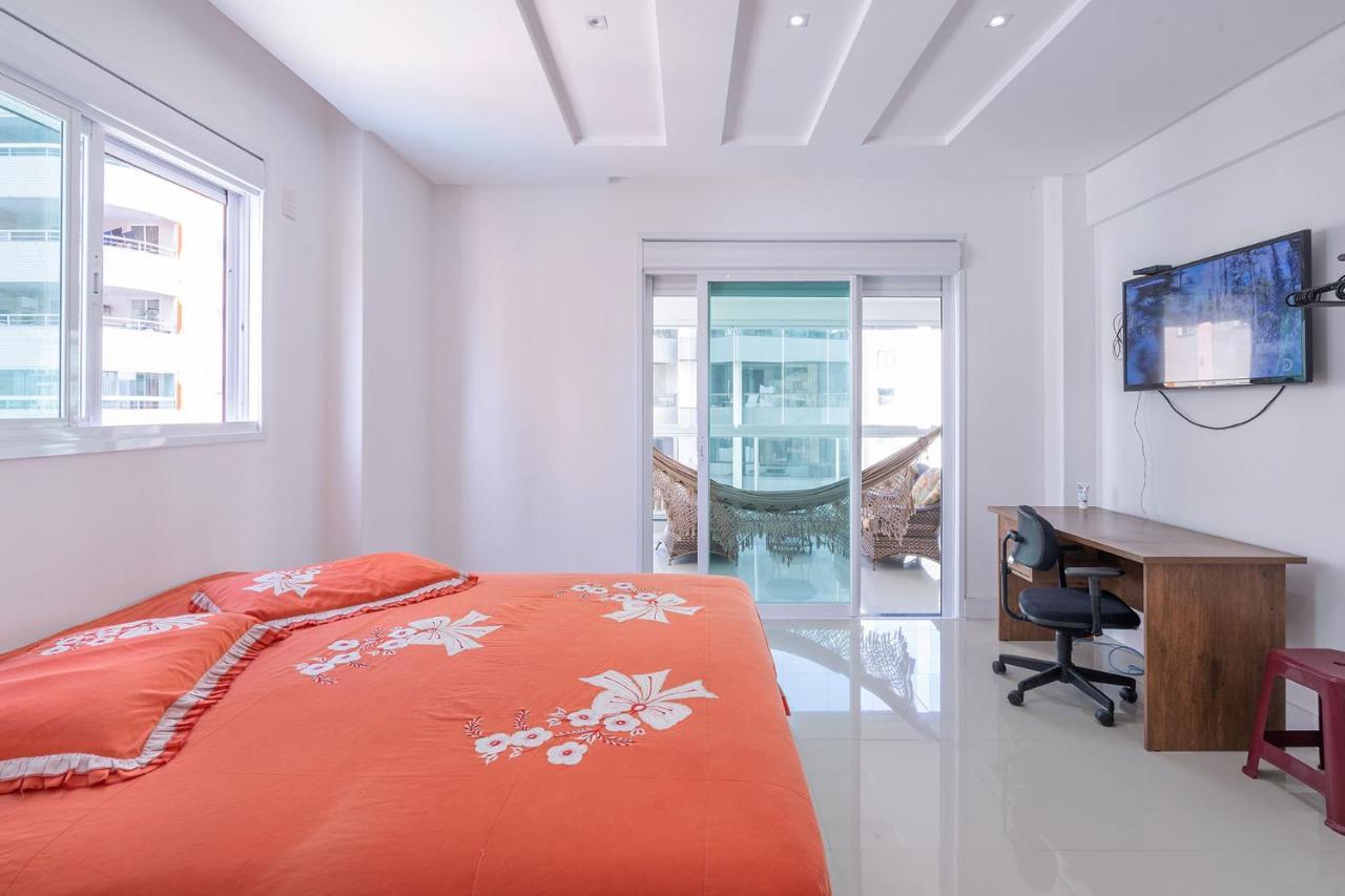 Apto A 260M Da Meia Praia Em Condominio De Luxo Sc 伊塔佩马 外观 照片