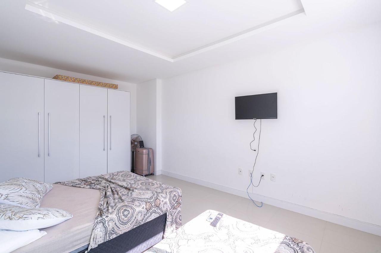 Apto A 260M Da Meia Praia Em Condominio De Luxo Sc 伊塔佩马 外观 照片