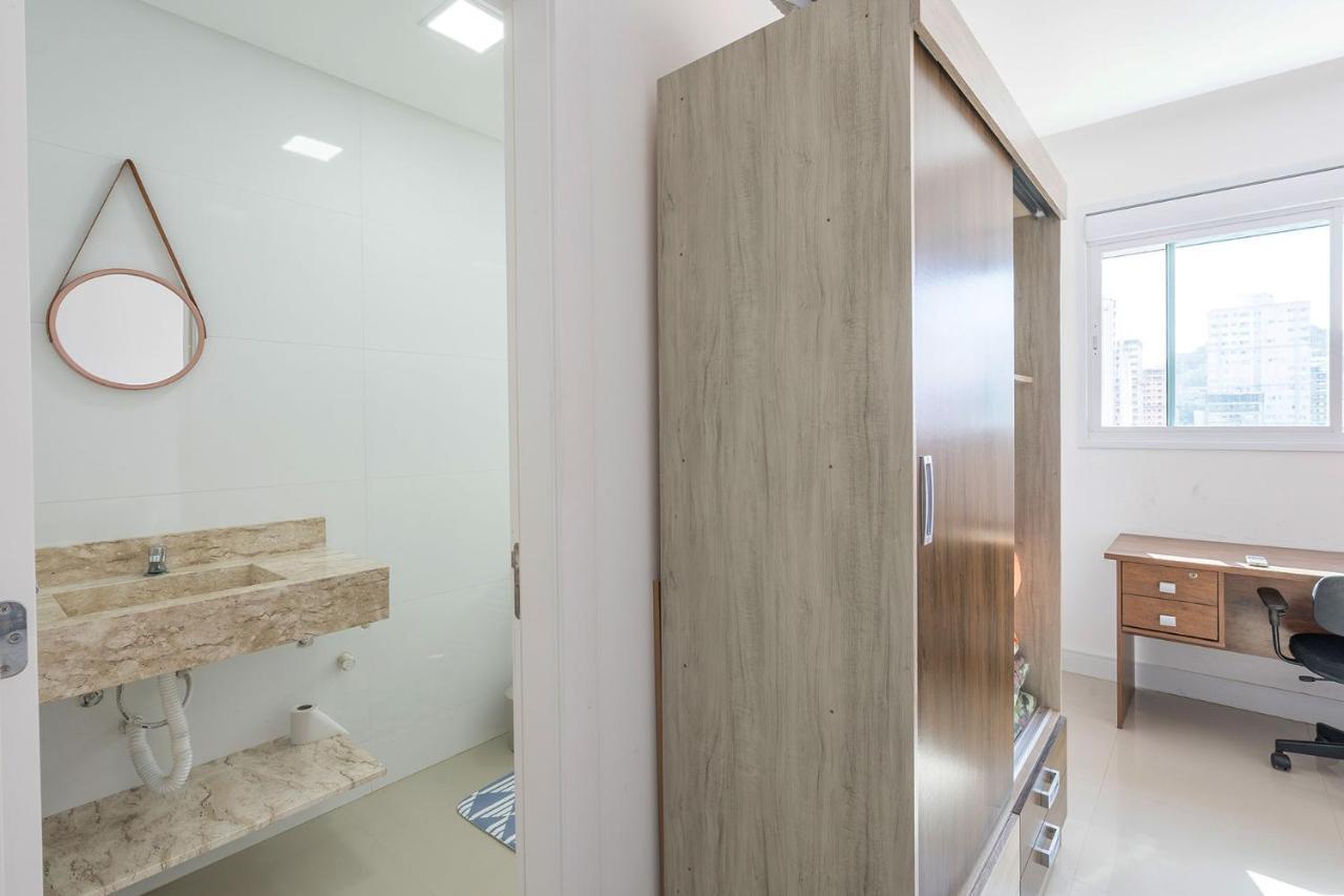 Apto A 260M Da Meia Praia Em Condominio De Luxo Sc 伊塔佩马 外观 照片