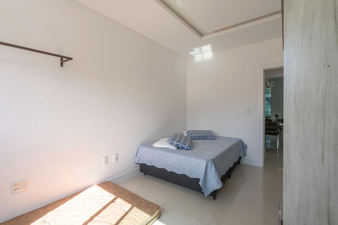 Apto A 260M Da Meia Praia Em Condominio De Luxo Sc 伊塔佩马 外观 照片