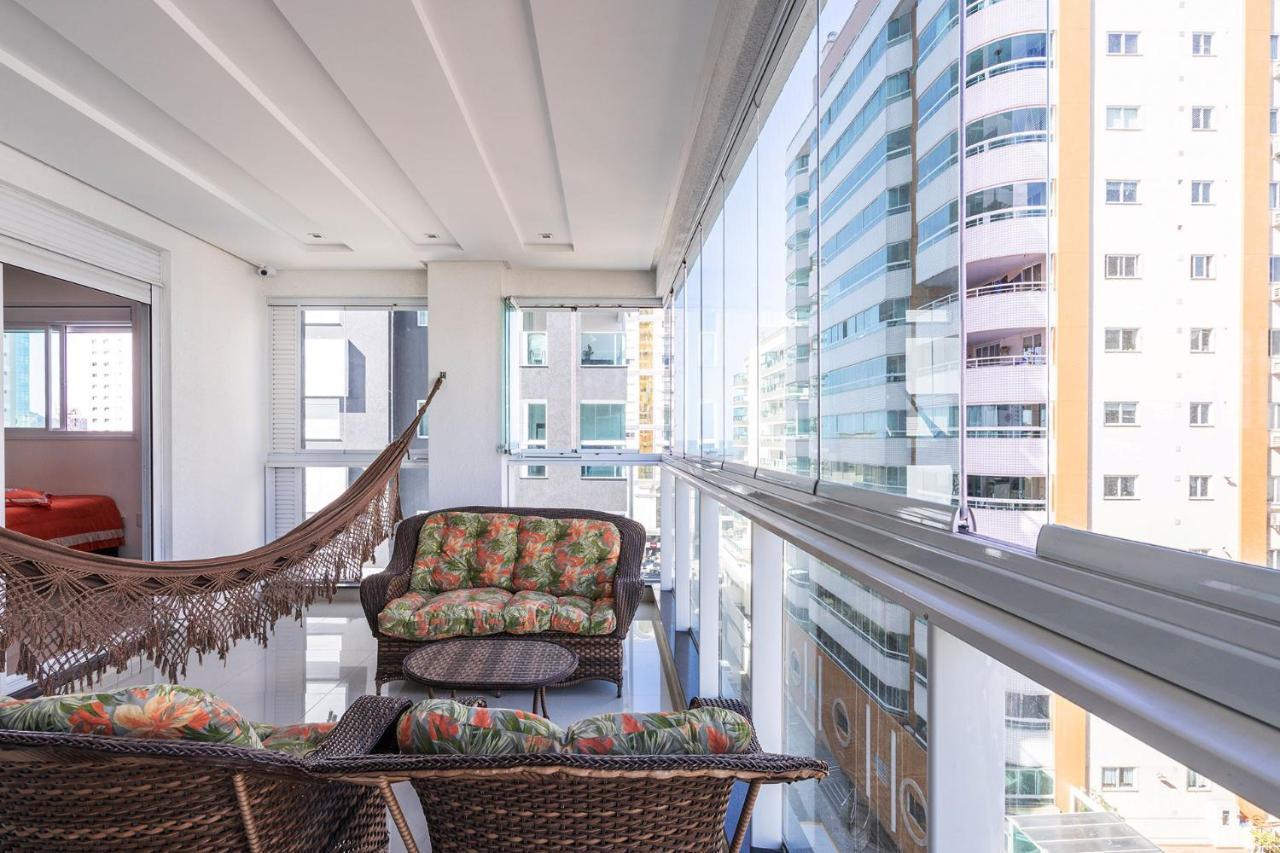 Apto A 260M Da Meia Praia Em Condominio De Luxo Sc 伊塔佩马 外观 照片